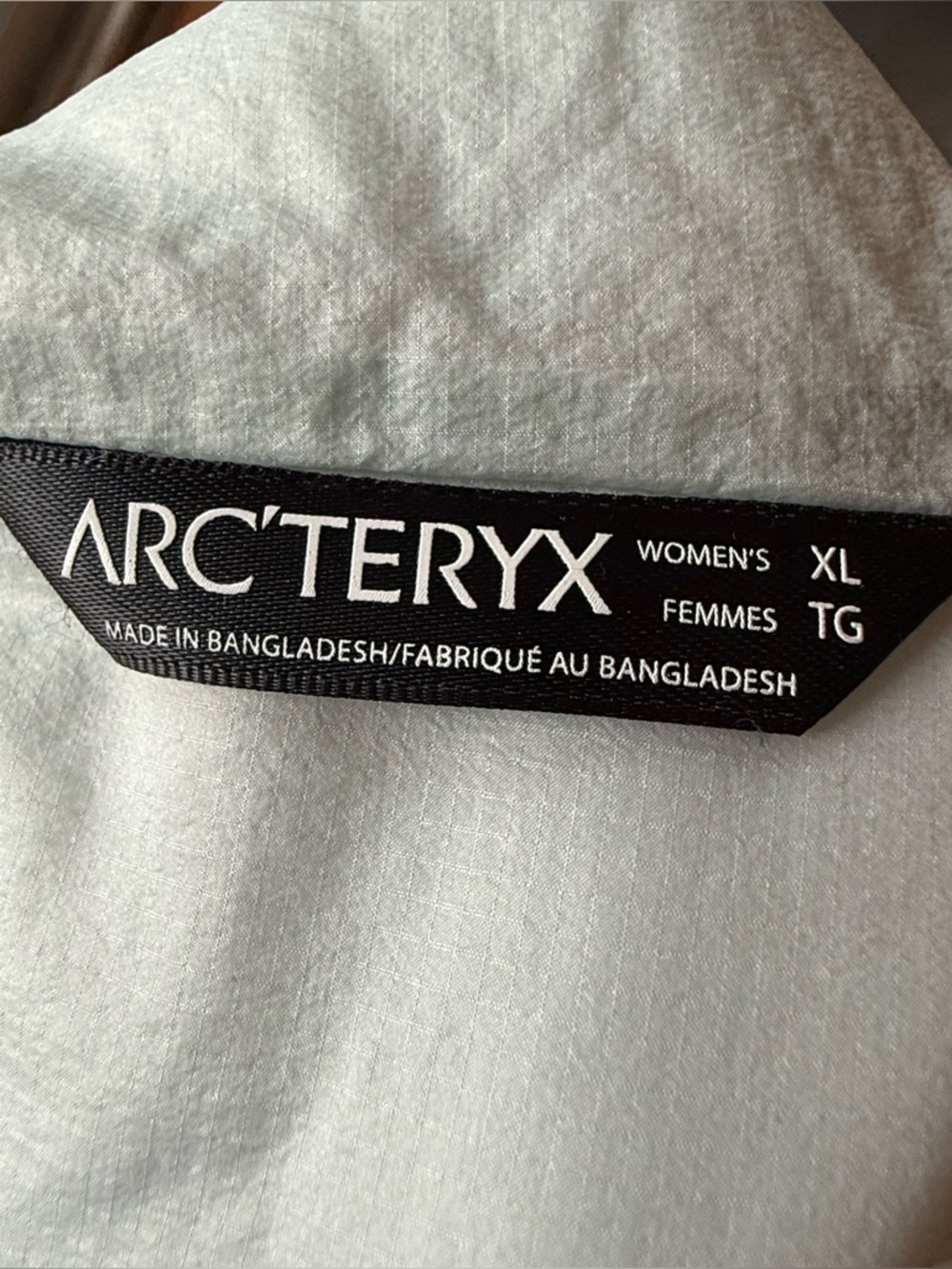 Arc'teryx 2018 Atom LT Hoody Ski Jacket Midlayer Light Blue Insulated Women’s XL - Picture 6 of 15